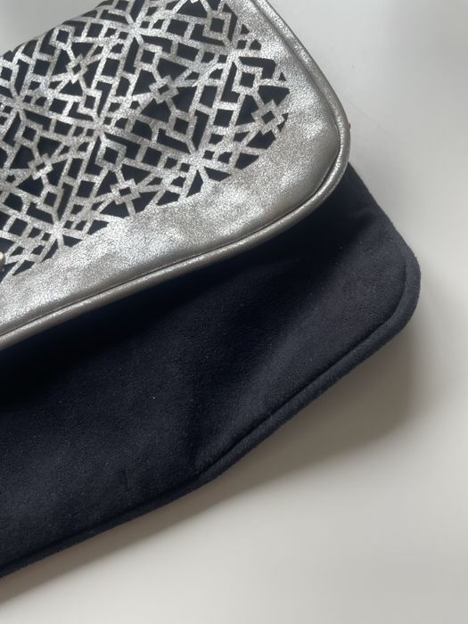 Mała poręczna torebka torebeczka na ramię regulowany pasek