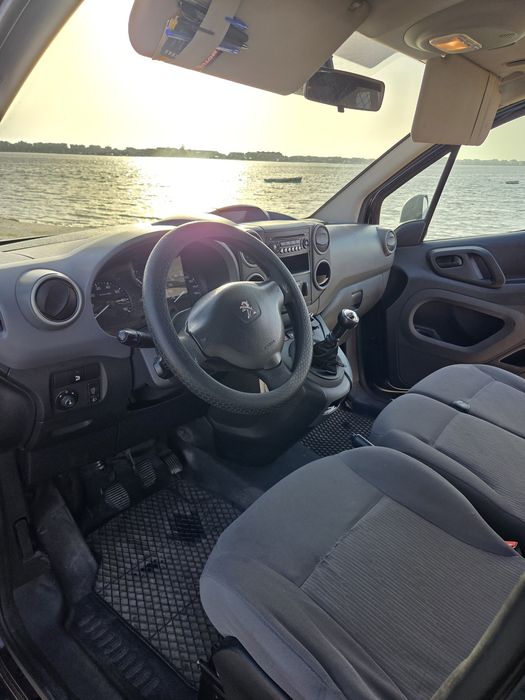 Carrinha Peugeot partner