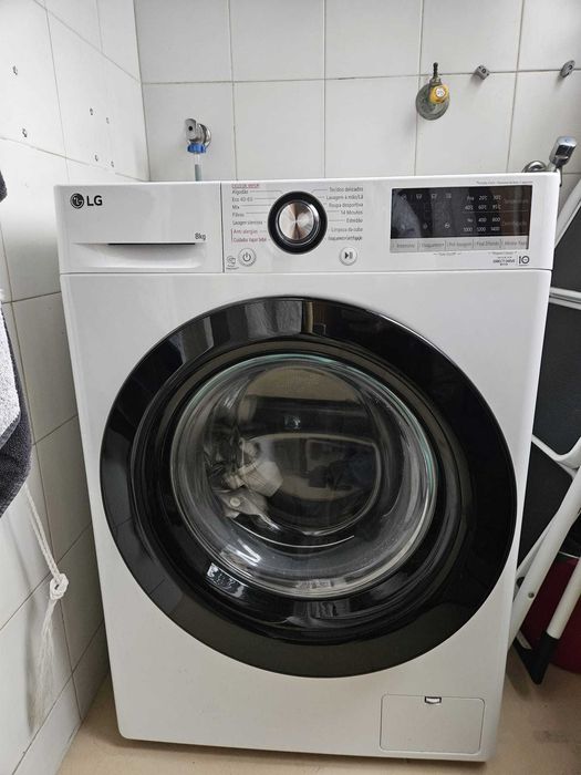 Maquina lavar roupa LG F4WV3008S6W 8 kg