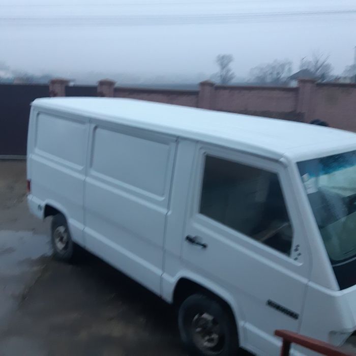 Мерседес Мб 100 після капітального ремонту