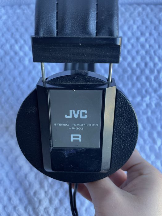 kolekcjonerskie słuchawki stereofoniczne JVC HP-303.