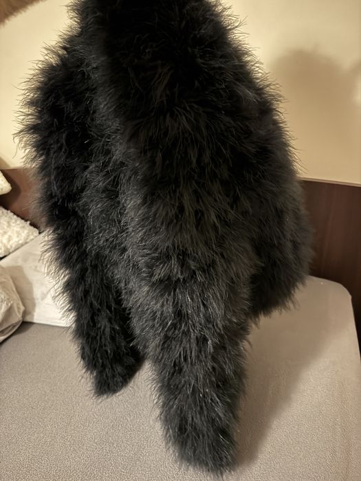 Ala Ochnik czarne krótkie futerko 100% pióra strusia viral