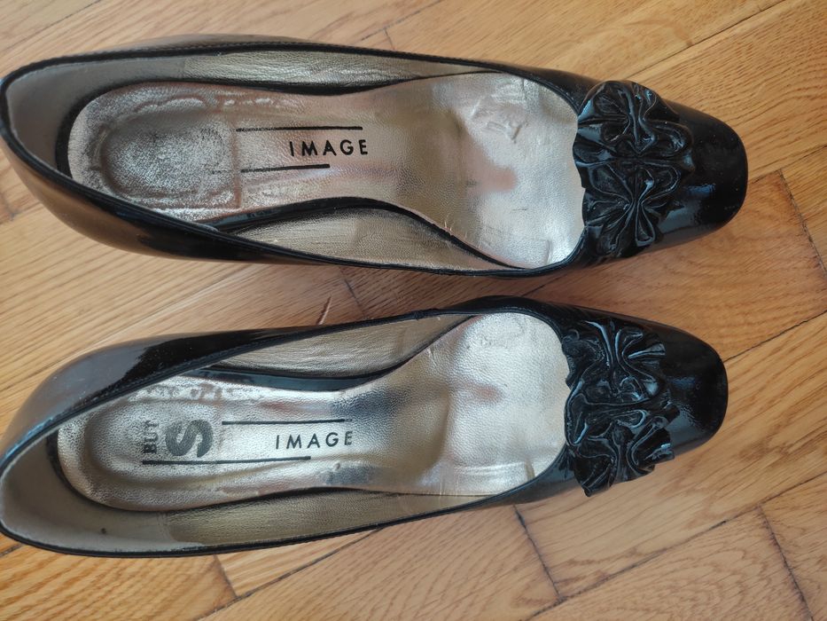 Buty lakierowane skórzane