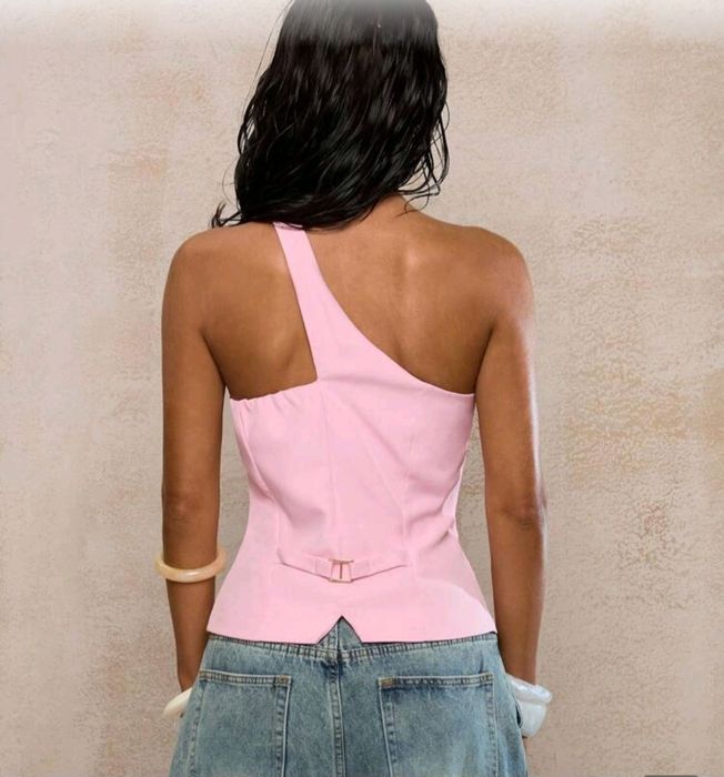 Roupa Feminina pronta a estrear