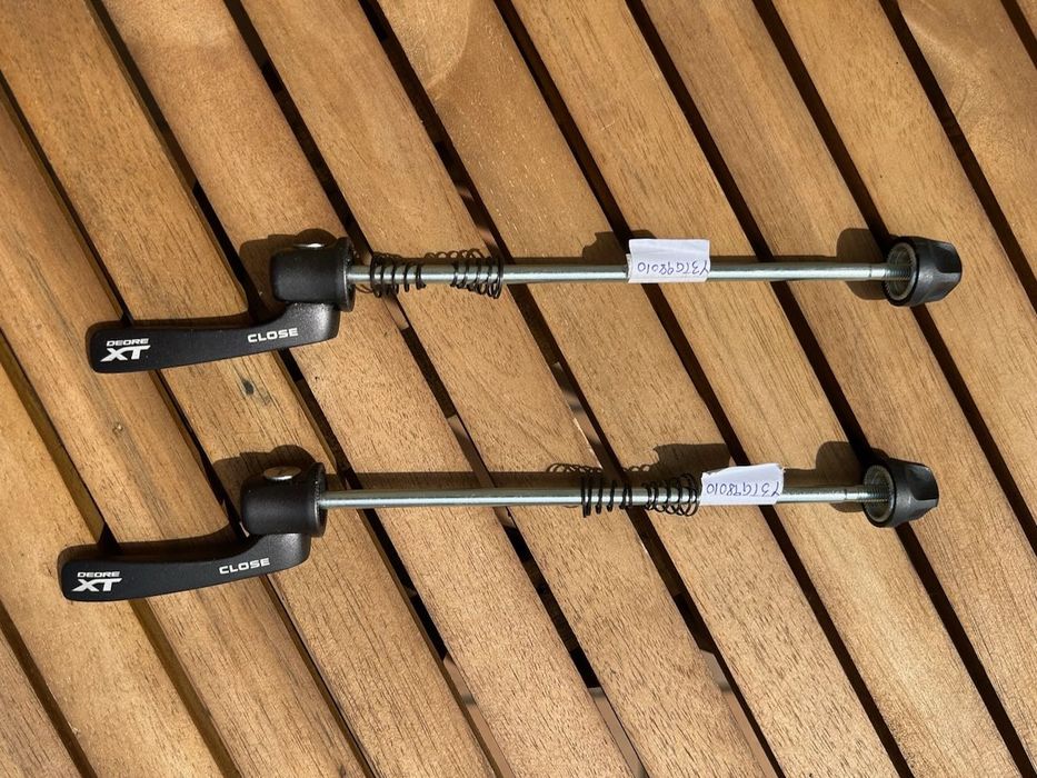 nowy szybkozamykacz Shimano XT do piast 135mm TYŁ quick release