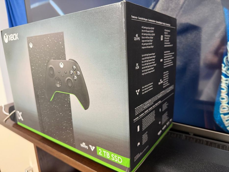 Xbox Series X - Edycja Specjalna 2TB Galaxy Black Special Edition