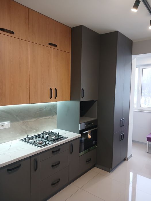 Здається підселення  для дівчини в кімнату