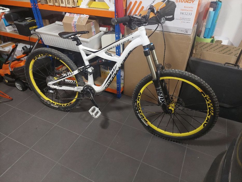 Specialized enduro comp b650