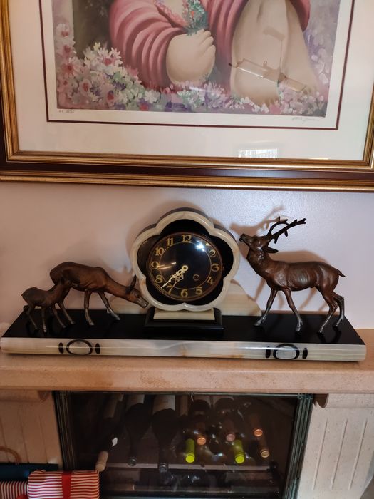 Relógio decorativo em mármore/jade