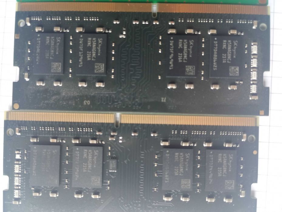 Продам нерабочий ноутбук, оперативную память, блок питания