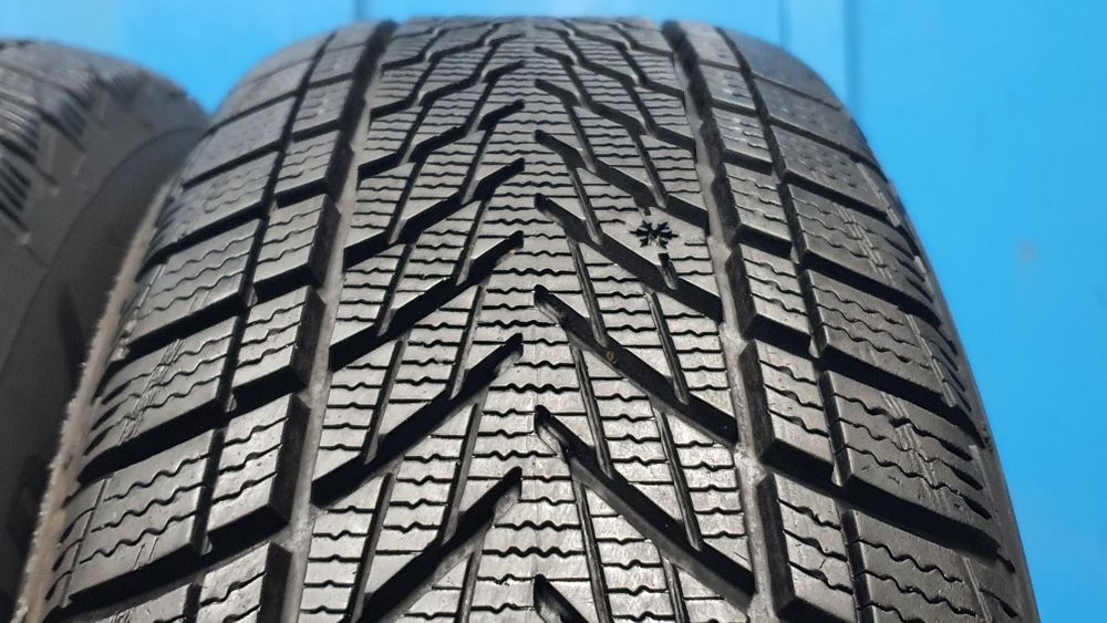 205/60 R16 Sprzedam opony zimowe Goodyear ! Bez napraw ! Rok 2023