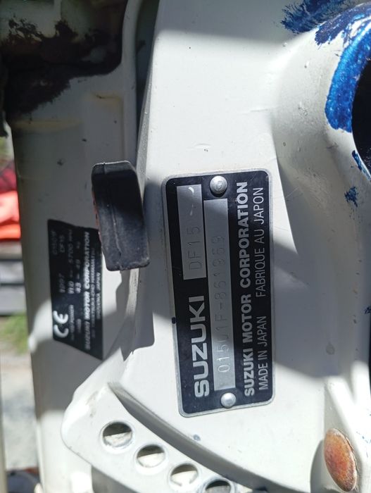 Motorówka kabinowa łódka przyczepka