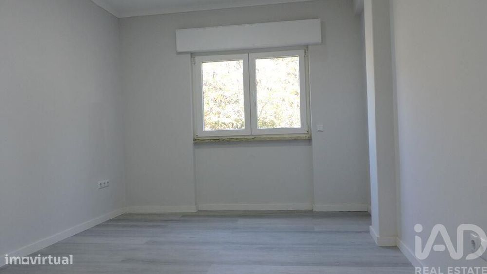 Apartamento T2 em São Sebastião