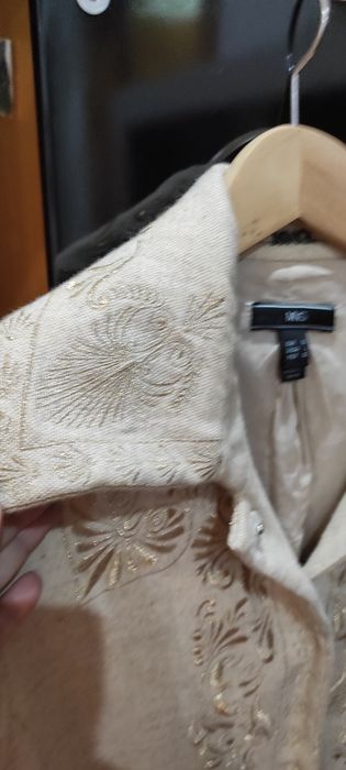 Casaco de fazenda bege com bordados XL