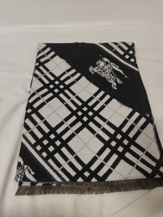 Cachecol Burberry