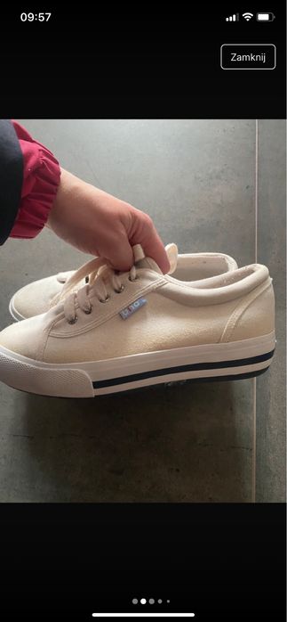 Damskie trampki tenisówki UNO rozmiar 39 kremowe