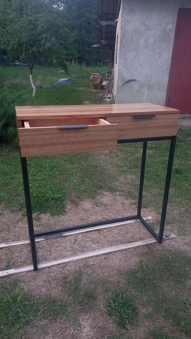 Туалетний столик. Столик для макіяжу