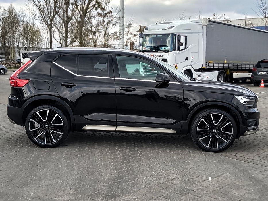 Volvo xc40 Inscription,super wygląd,alu 21cali, Full LED,kamery, radar
