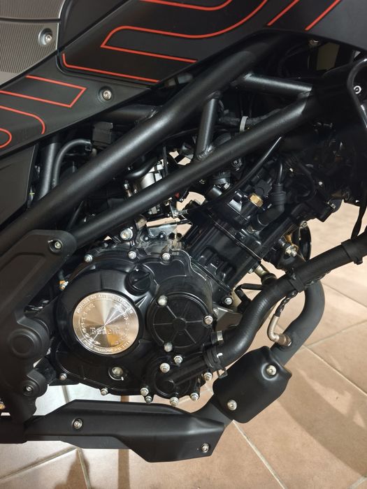 Benelli leoncino 125