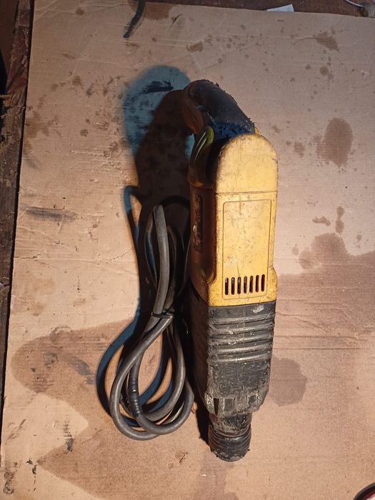Wiertarka DeWALT PA6 GF 30 z możliwością kłucia. Partynia • OLX.pl