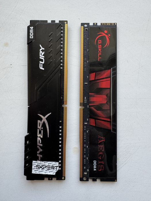 Оперативная память G.Skill Aegis DDR4 8 ГБ + Kingston HyperX Fury Black DDR4 8 ГБ