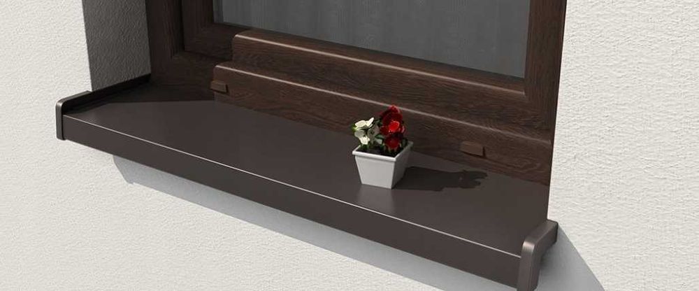 Parapet zewnętrzny stalowy 1,5 m brązowy zaślepki