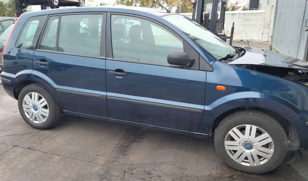 Ford Fusion 1.2I De 2004 Disponível Para Peças