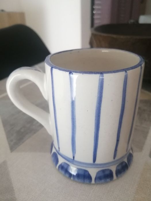 Caneca pintada à mão