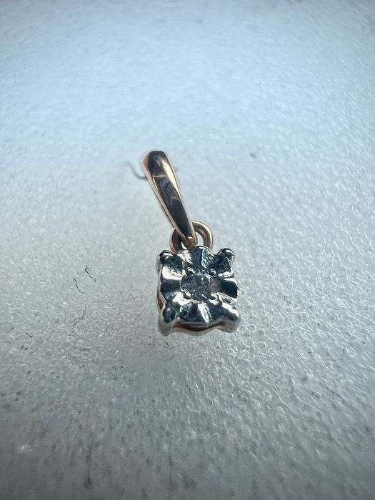 Золотой кулон с бриллиантами 585 проба