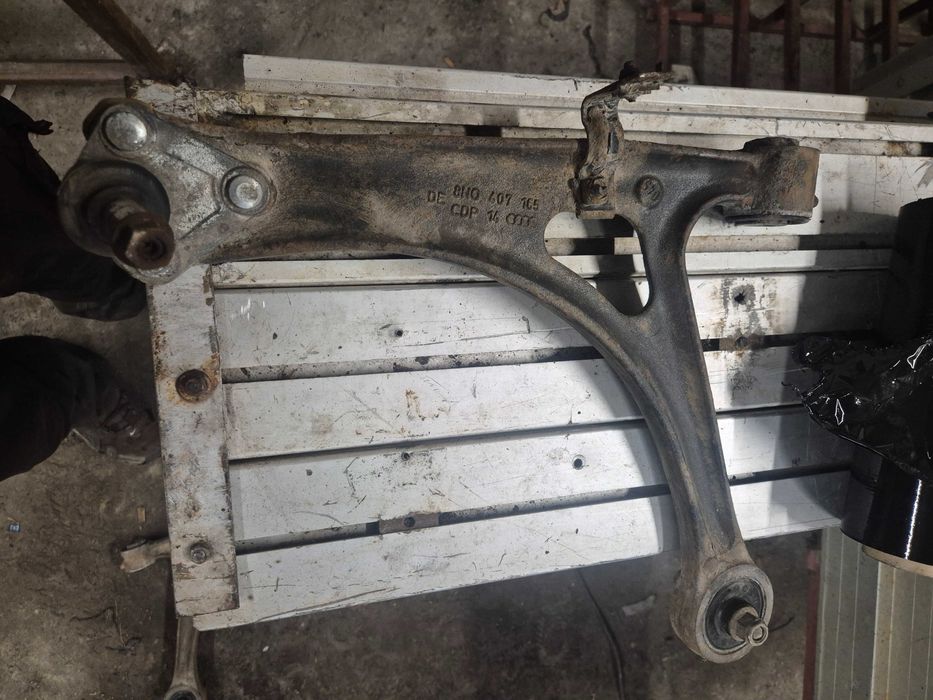 Audi s3 8l wahacz przednie wahacze przód