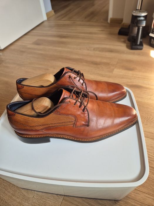 Buty  Daniel Hechter-męskie 42 wizytowe .