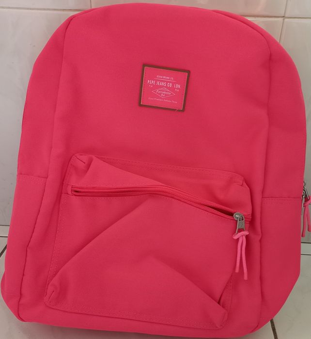 Mochilas varias marcas novas