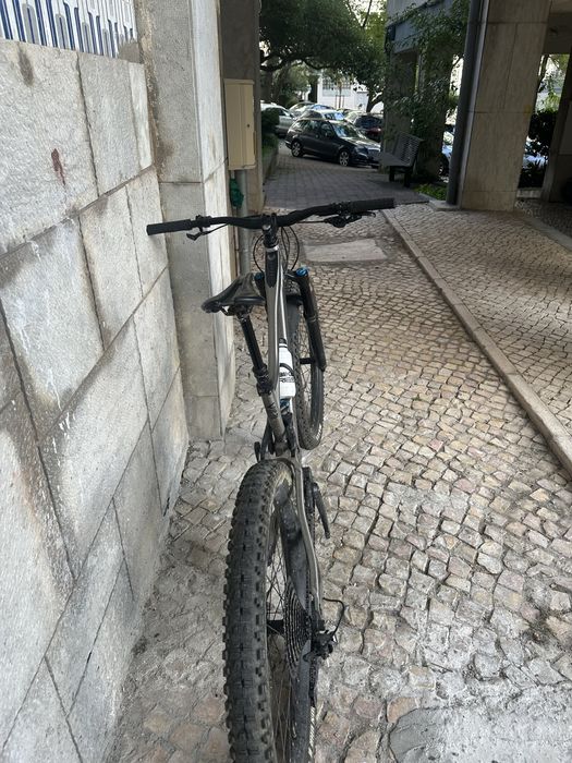 bicicleta de enduro banshee titan