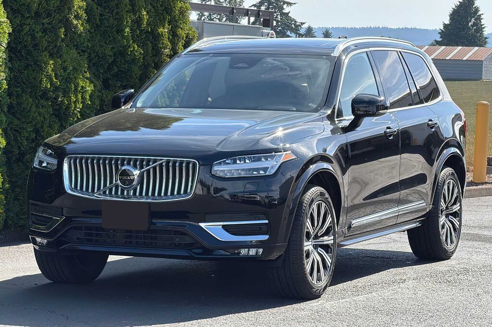 Volvo XC90 B6      2024