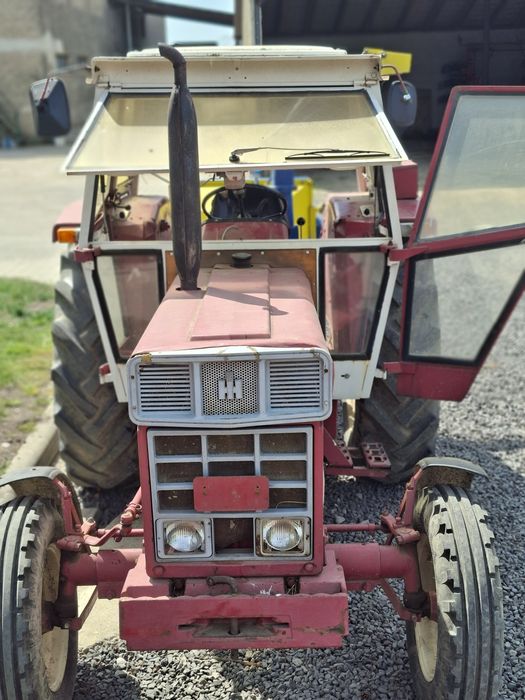 Ciągnik rolniczy Interiational 744