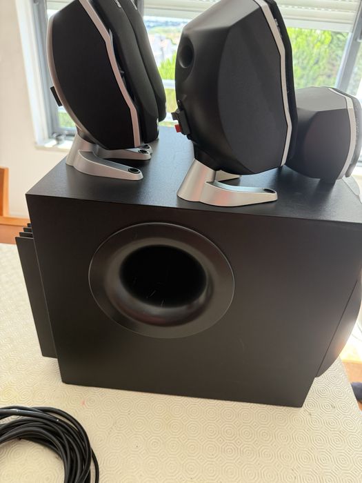 Amplificador Logitech Z5500
