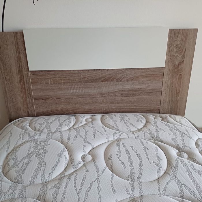 Cama de Solteiro (Como Nova)