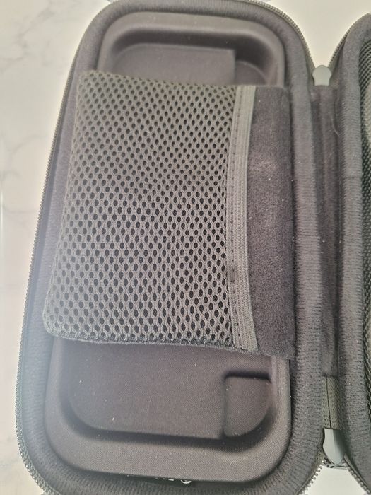 Etui na Nintendo Switch.