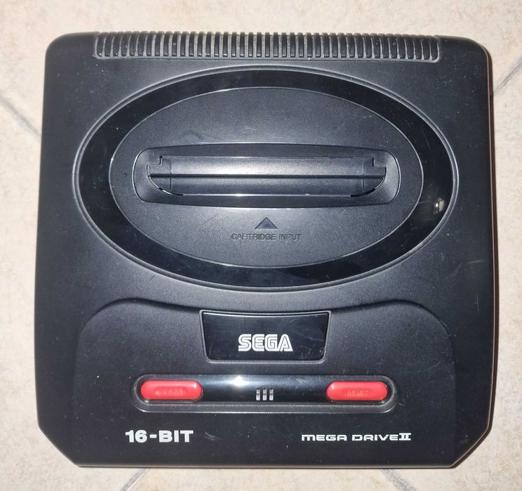 Consola Mega Drive 2 modificada para 60 hz