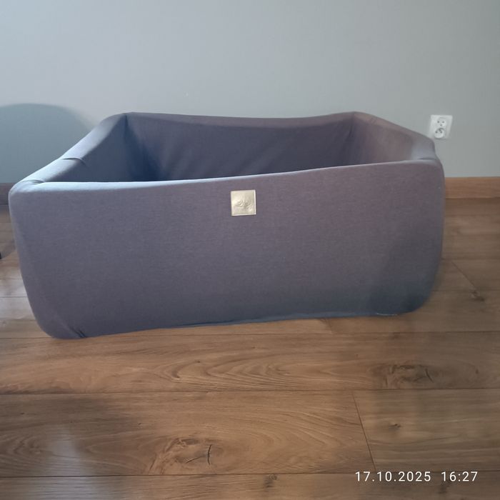 Kwadratowy basen z kulkami 90x90x40