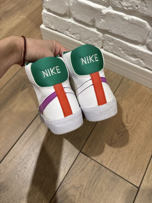 Nike Blazer Mid '77 SE White Fuchsia Dream 36,5 розмір 23,5 см устілка