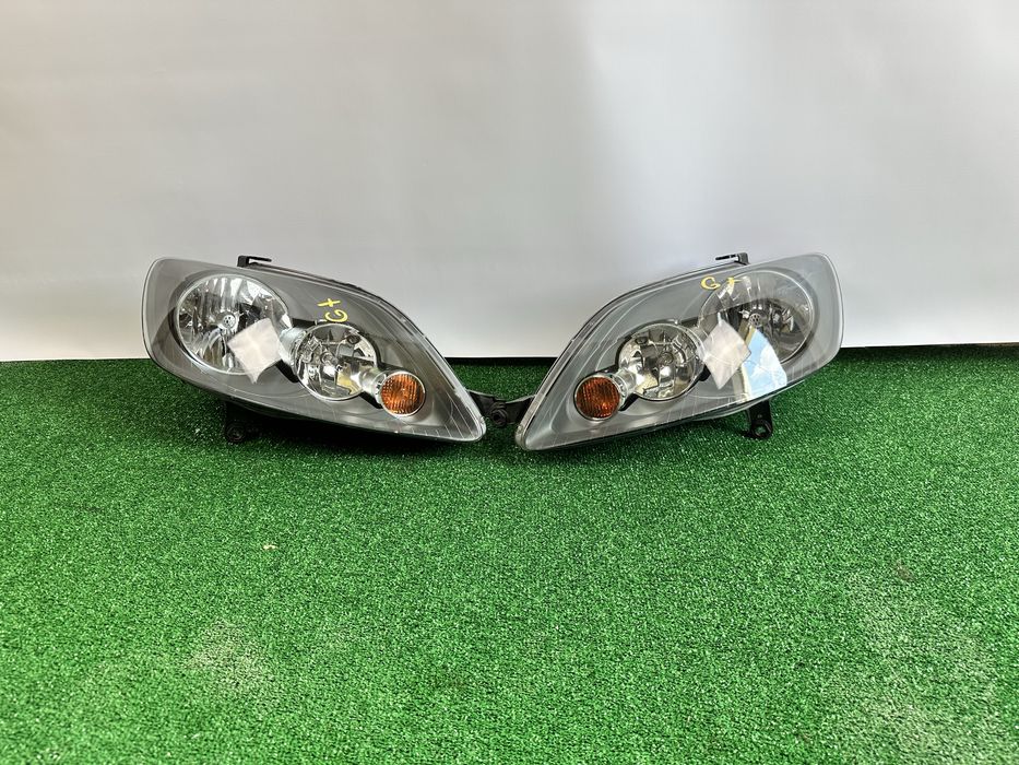 Передні фари Volkswagen Golf plus, Вольцваген гольф плюс  1ЕЕ24701306-1ЕЕ24701305