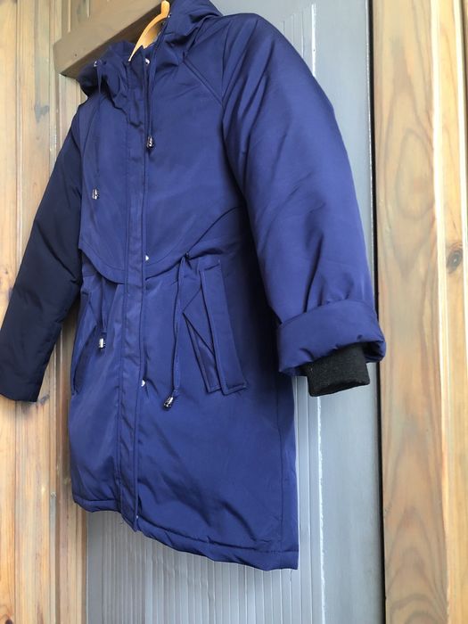 Зимняя куртка на девочку 9-10 лет