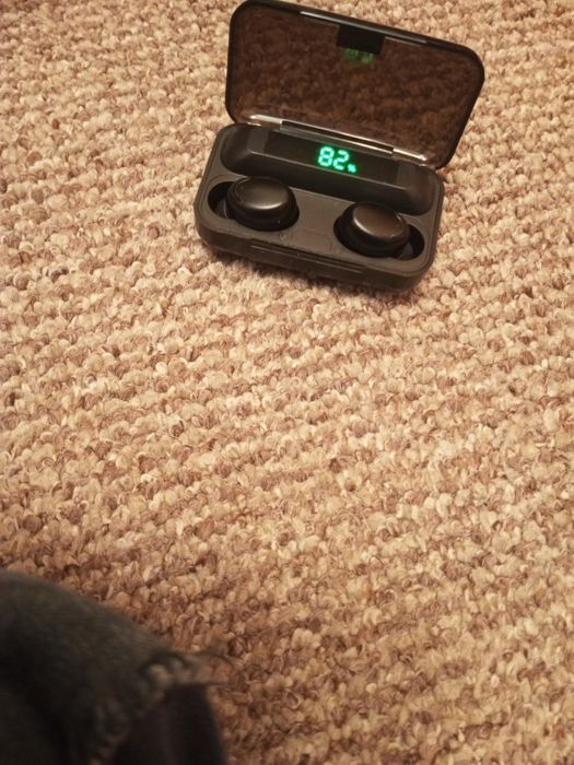 Продам bluetooth навушники