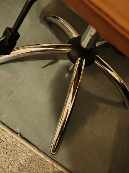 Комп'ютерне крісло