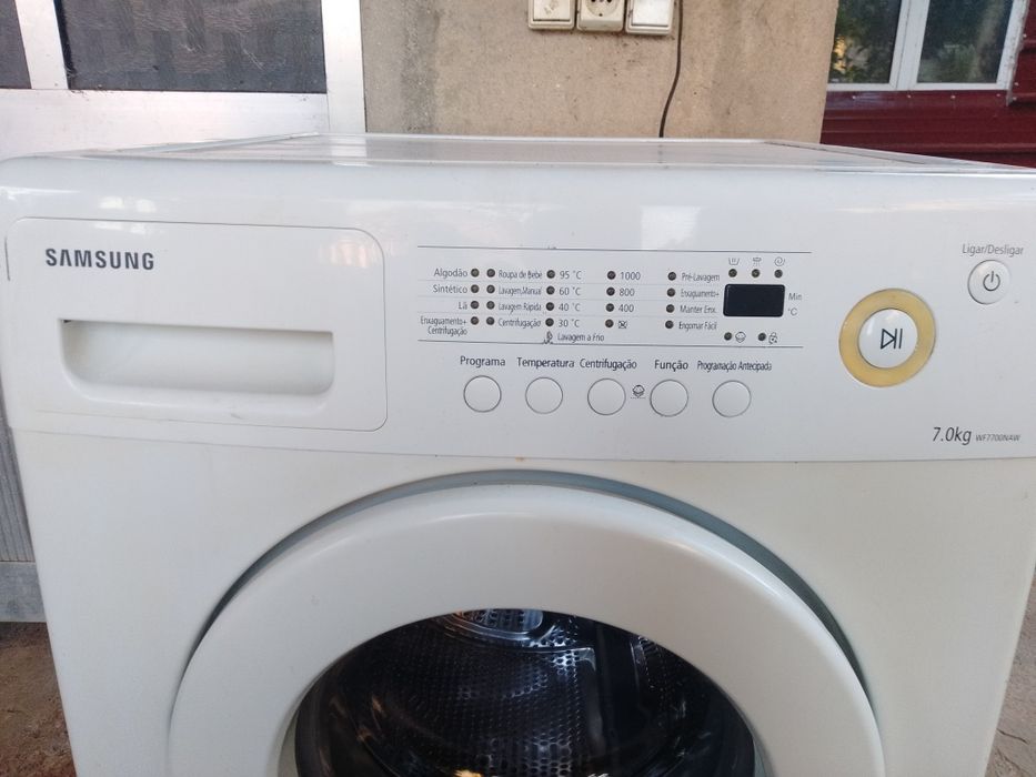Máquina de lavar roupa
