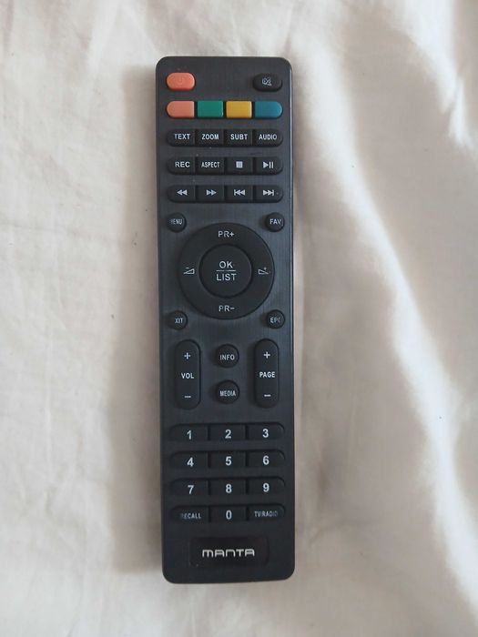 Nowe piloty Uniwersalny Logitech Harmony 300 oraz oryginalny CANAL+ DSB4300 do dekodera TVBOX+