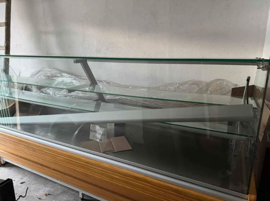 Vitrine e bancada