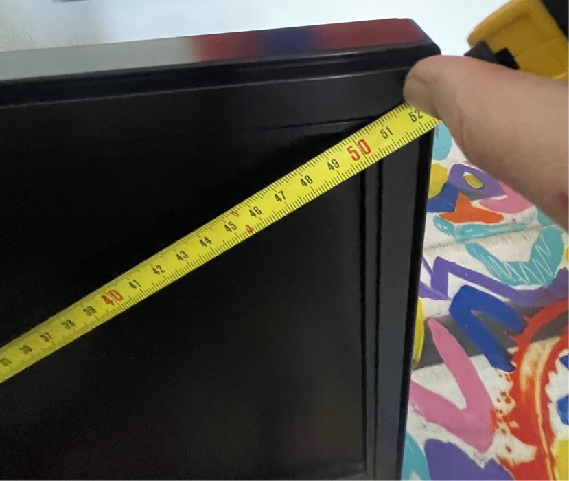 Tv Sony Bravia LCD digital 20’ com comando, a funcionar perfeitamente