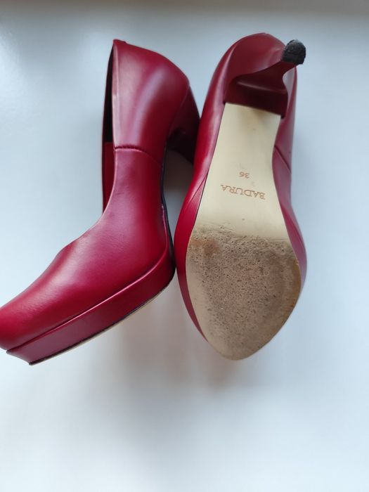 szpilki bordowe Badura